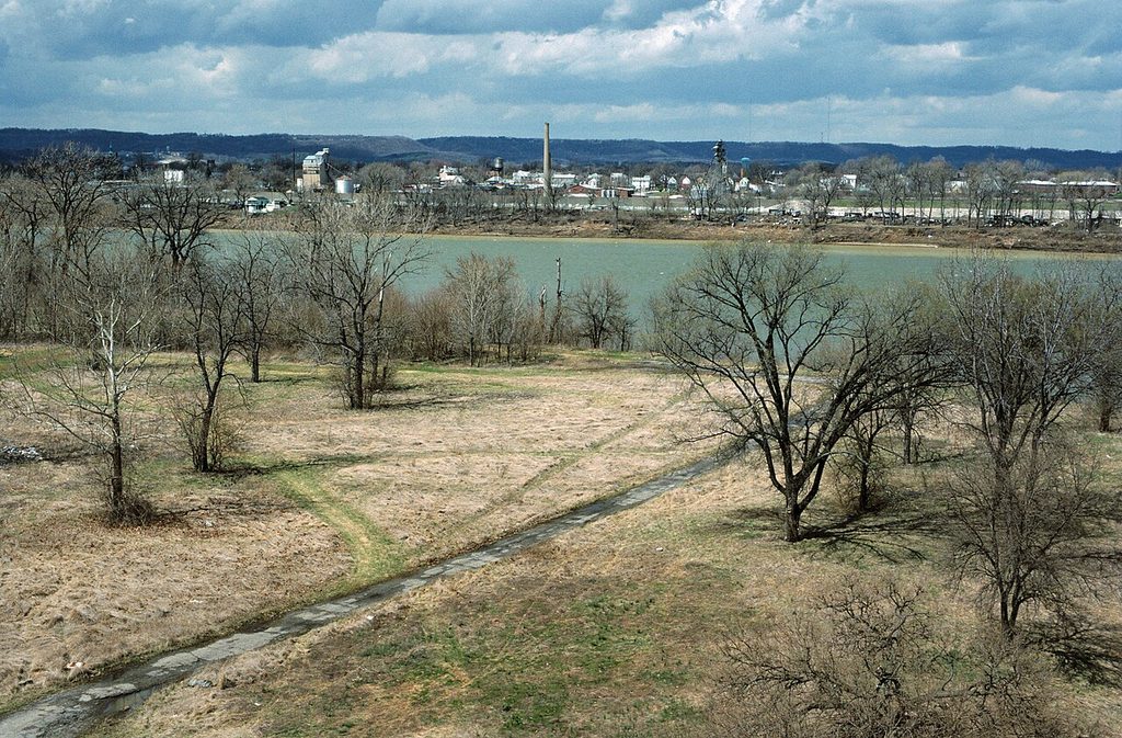 Historic 1988 photograph of the old Portland wharf area along the Ohio River in Louisville, Kentucky, viewed from near the foot of 33rd Street